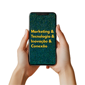 Mãos segurando celular